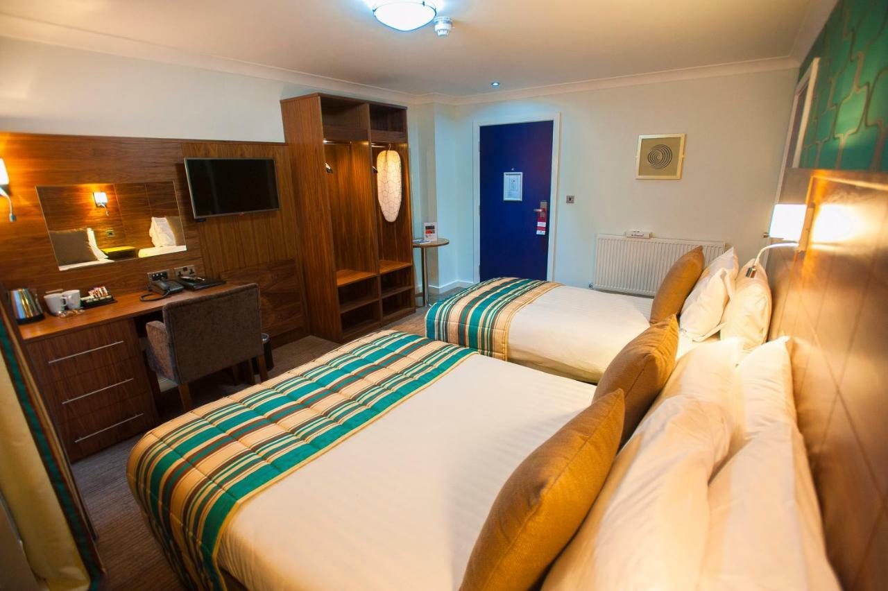 Best Western Plus Lancashire Manor Hotel Skelmersdale Dış mekan fotoğraf